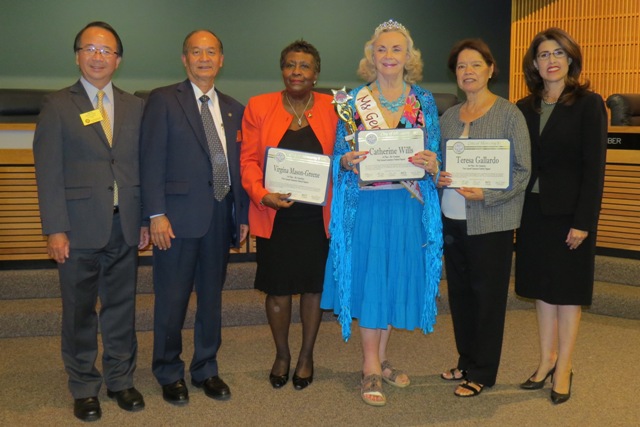 101414 - Ms. Geranium -